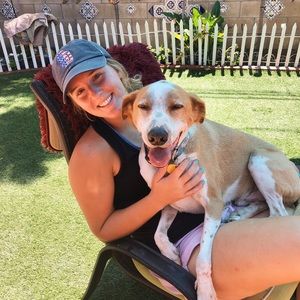 Meet your Posher, Alyssa